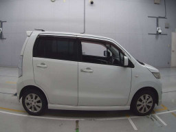 2011 Suzuki WAGON R STINGRAY