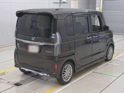 2021 Honda N-BOX CUSTOM