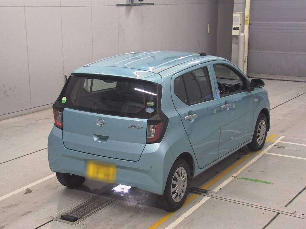 2020 Daihatsu Mira es LA350S[1]