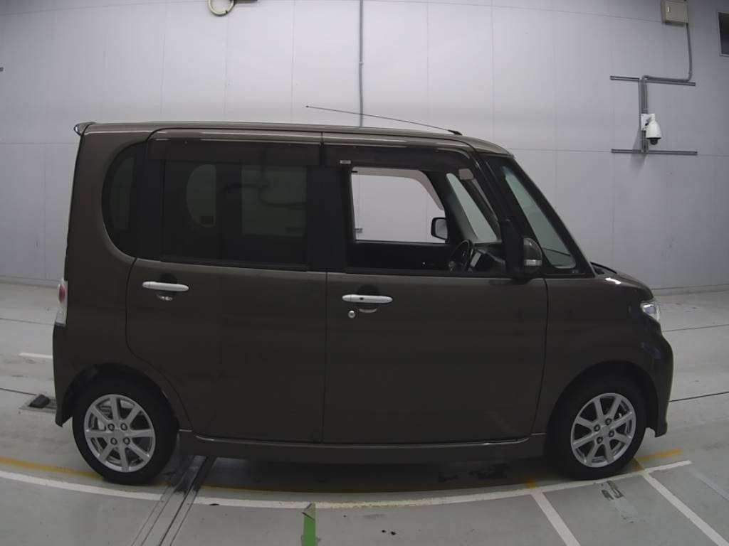 2011 Daihatsu Tanto L375S[2]