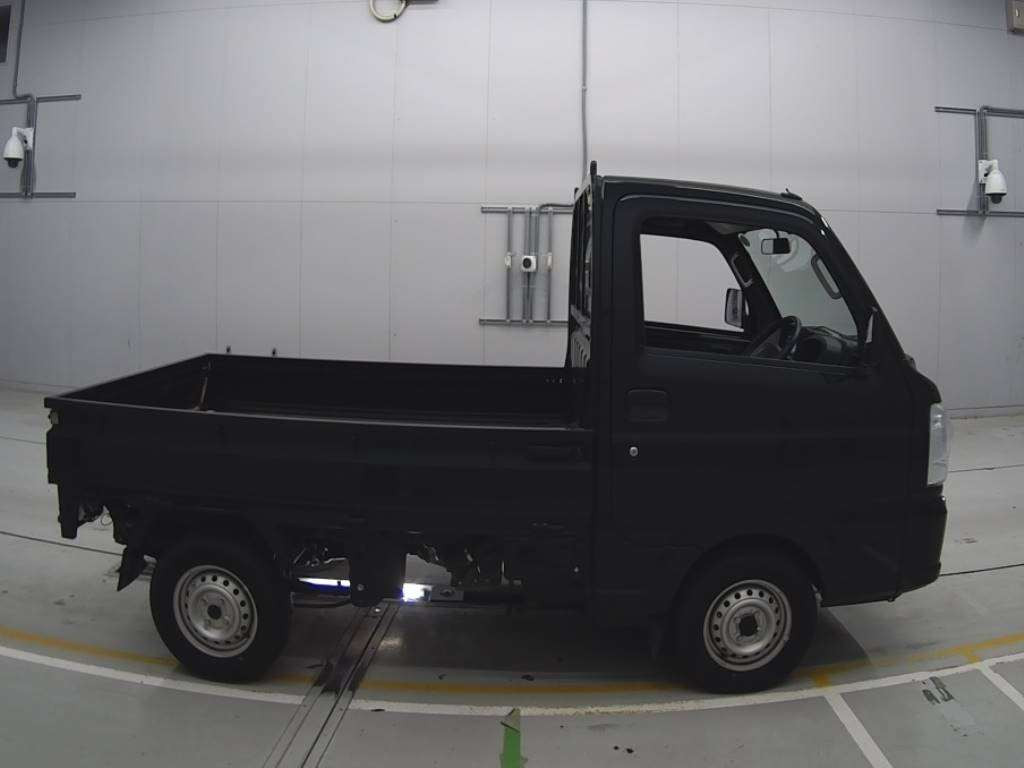 2018 Suzuki Carry Truck DA16T[2]