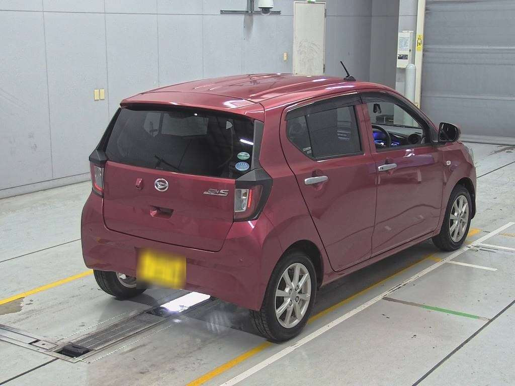 2018 Daihatsu Mira es LA350S[1]