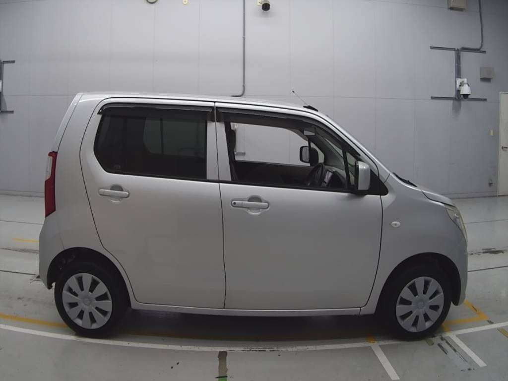 2013 Suzuki Wagon R MH34S[2]