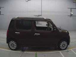 2010 Daihatsu Mira Cocoa