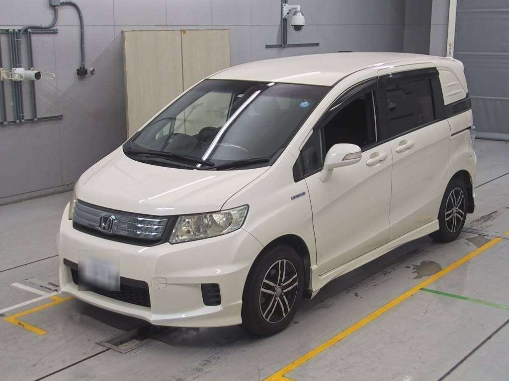 2011 Honda Freed spike hybrid GP3[0]