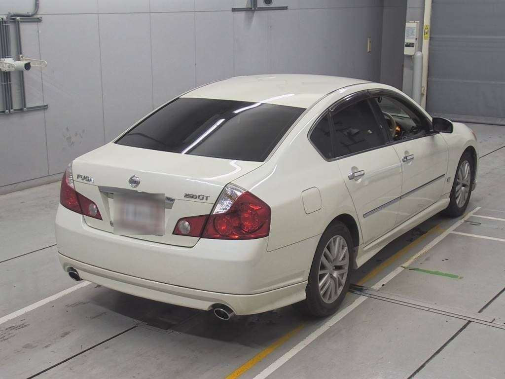 2005 Nissan Fuga Y50[1]