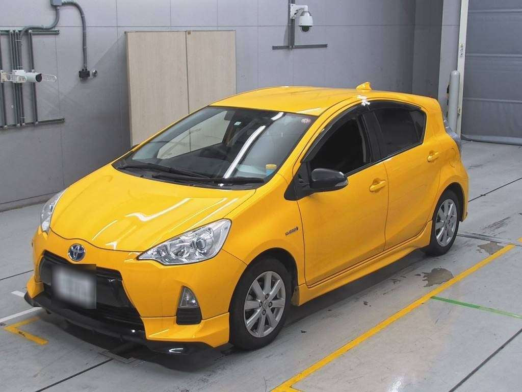 2014 Toyota Aqua NHP10[0]