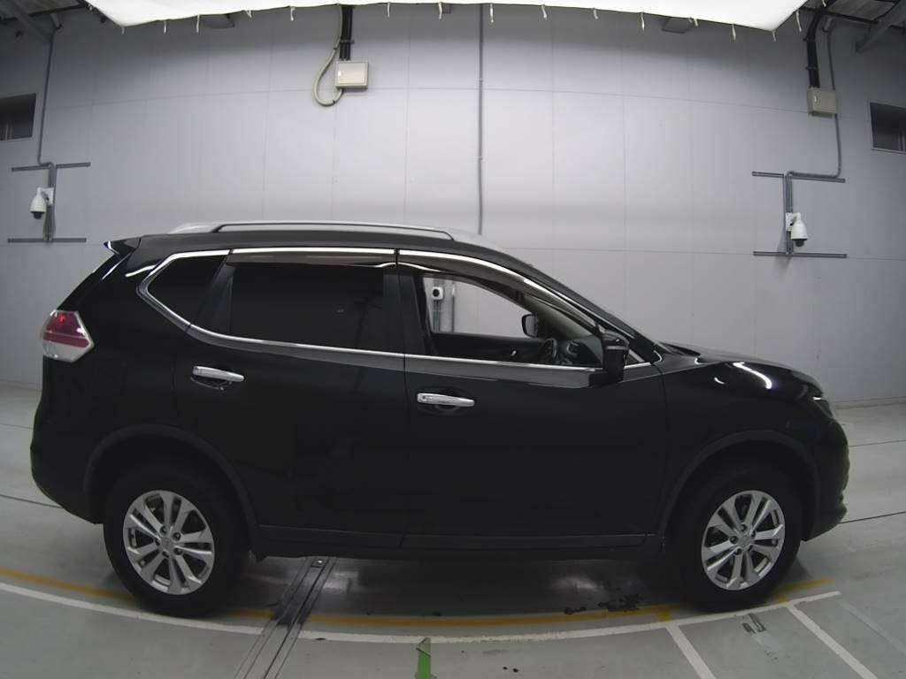 2014 Nissan X-Trail NT32[2]