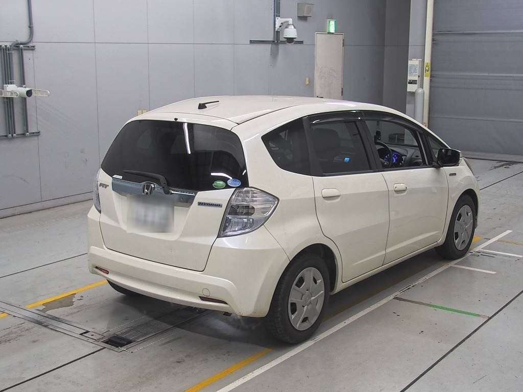 2013 Honda Fit Hybrid GP1[1]