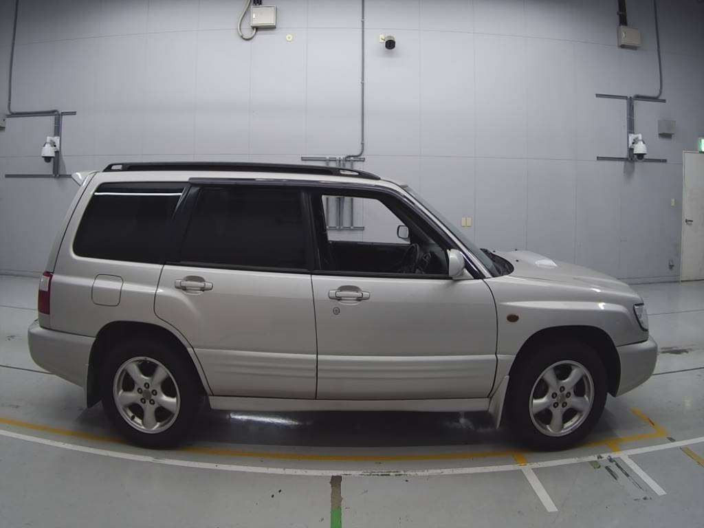 2001 Subaru Forester SF5[2]