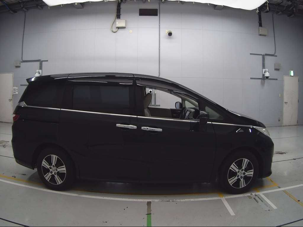 2013 Honda Odyssey RC1[2]