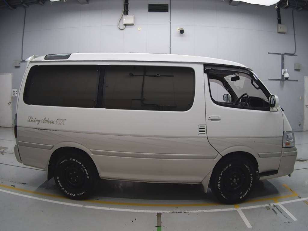 2002 Toyota Hiace Wagon RZH101G[2]