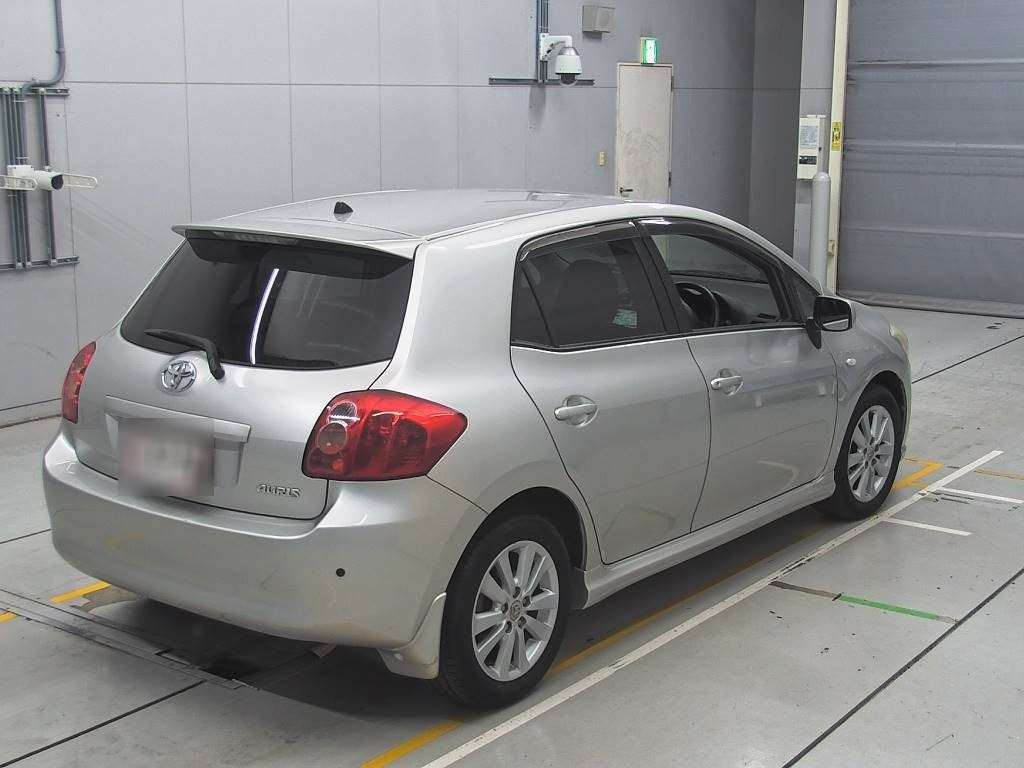 2007 Toyota Auris NZE151H[1]