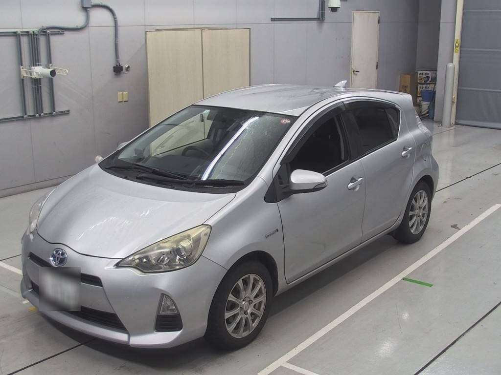 2014 Toyota Aqua NHP10[0]