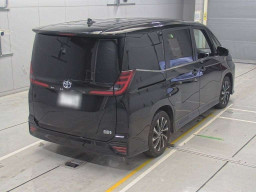 2022 Toyota Noah