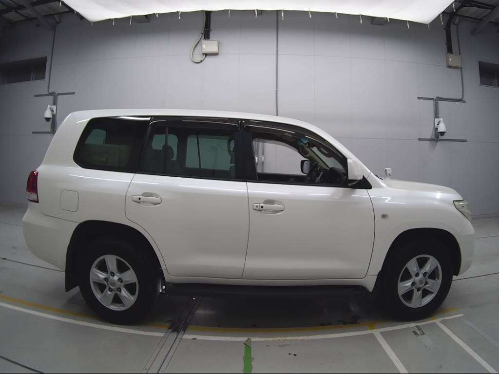 2008 Toyota Land Cruiser UZJ200W[2]