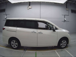 2015 Nissan Elgrand