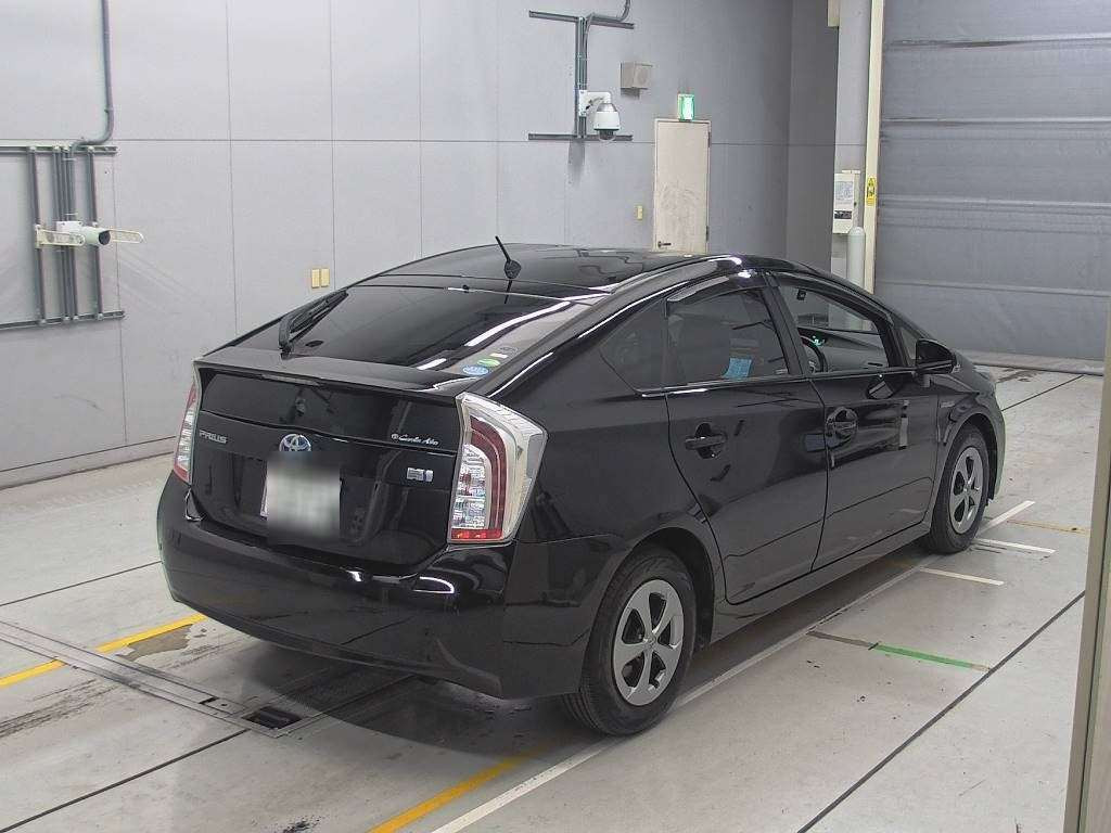 2012 Toyota Prius ZVW30[1]