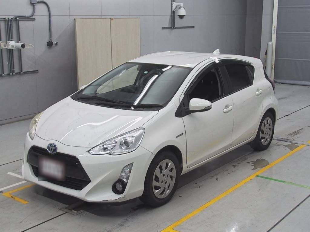 2015 Toyota Aqua NHP10[0]