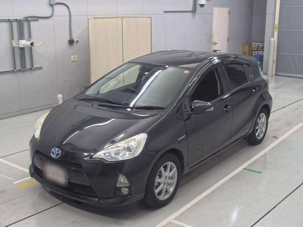 2013 Toyota Aqua NHP10[0]