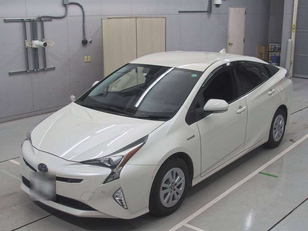 2018 Toyota Prius ZVW50[0]