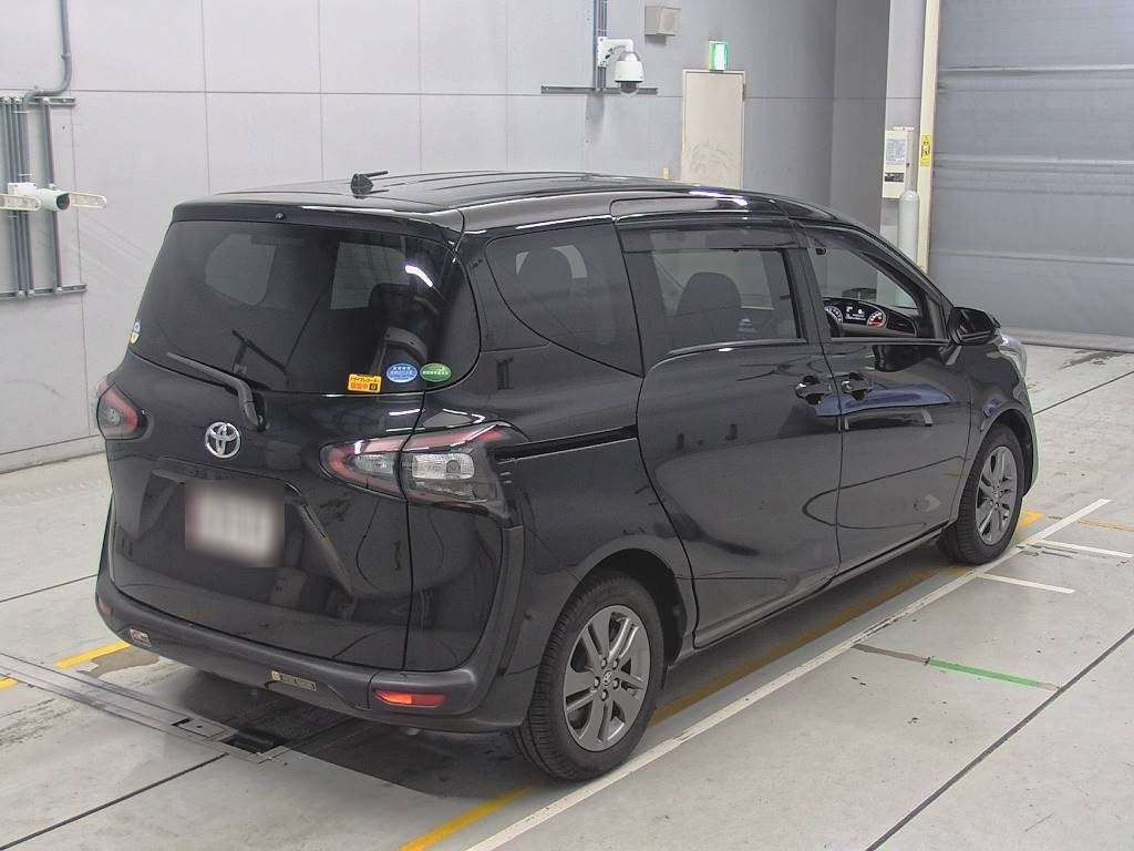 2015 Toyota Sienta NSP170G[1]