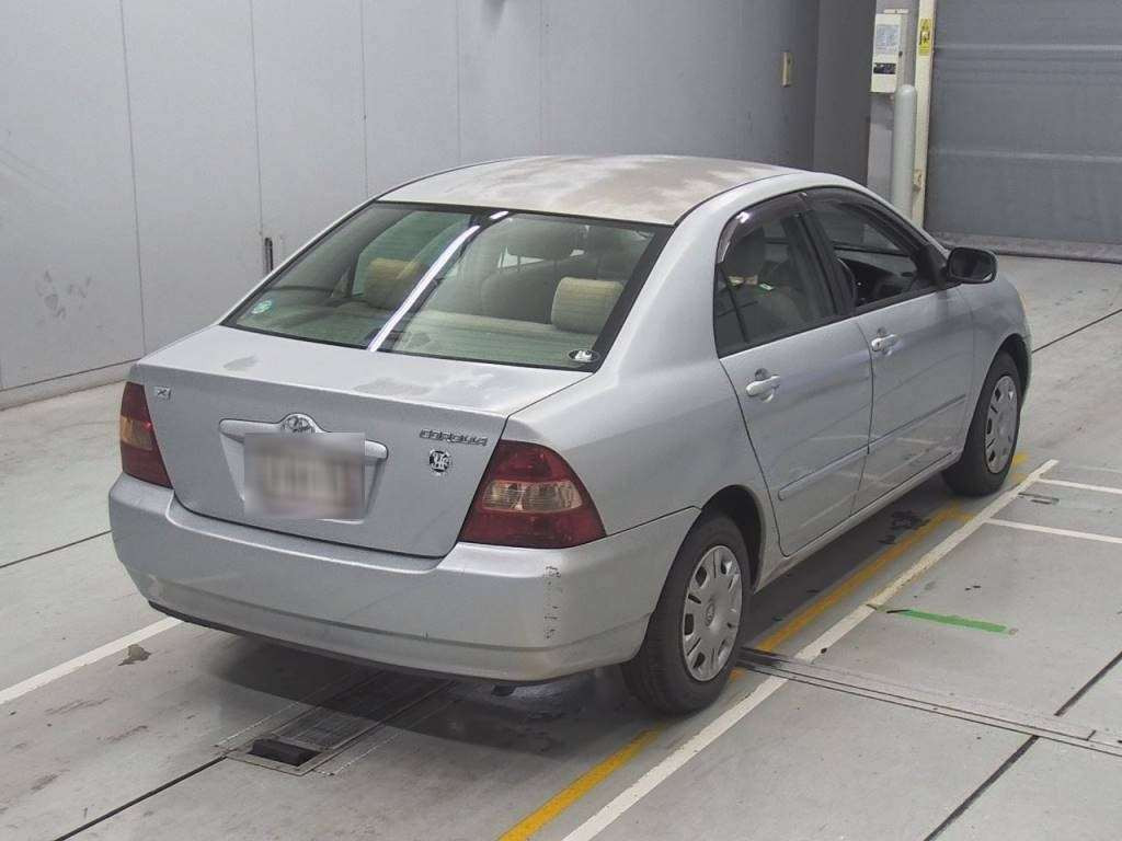 2002 Toyota Corolla Sedan NZE121[1]