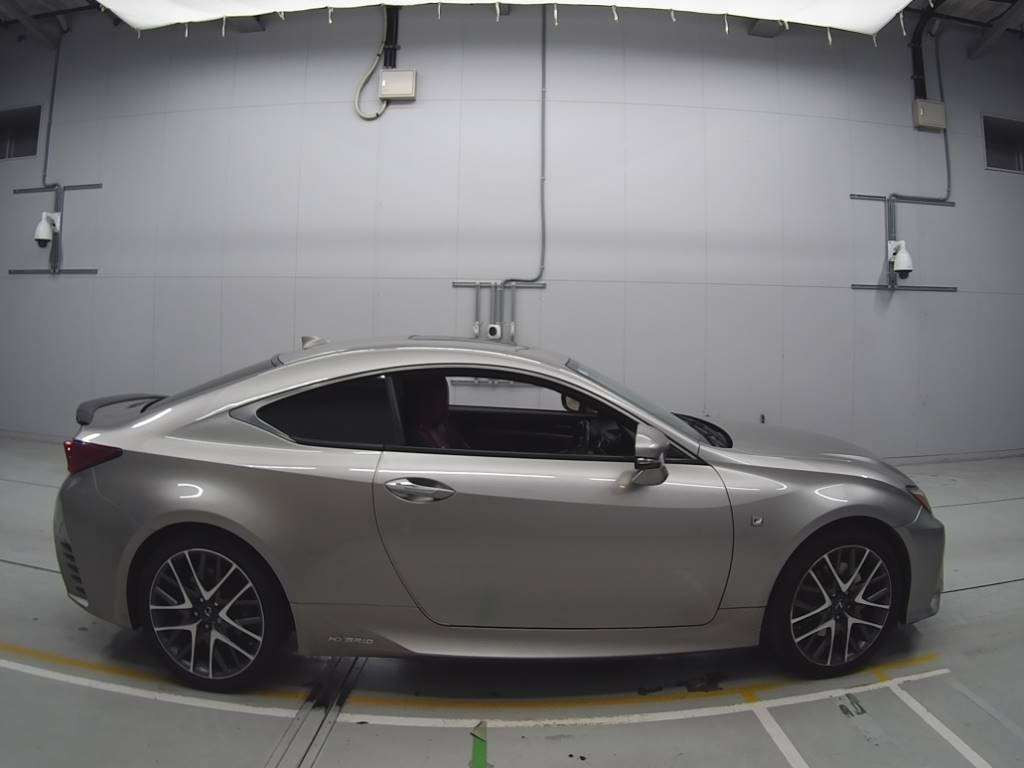 2015 Lexus RC AVC10[2]