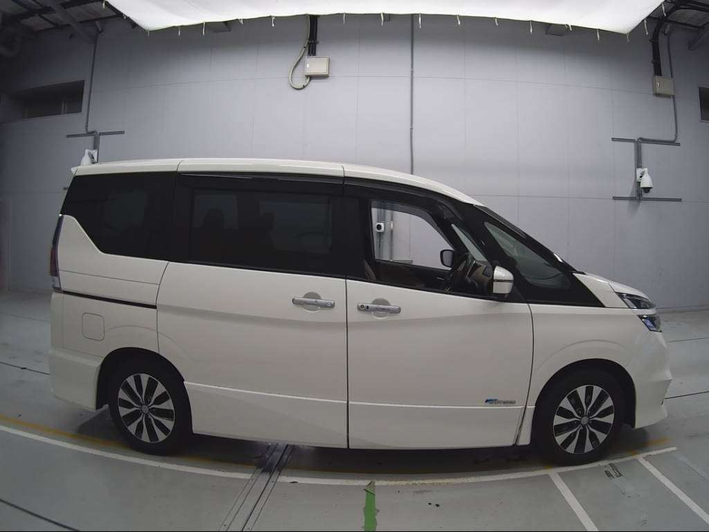 2017 Nissan Serena GFC27[2]