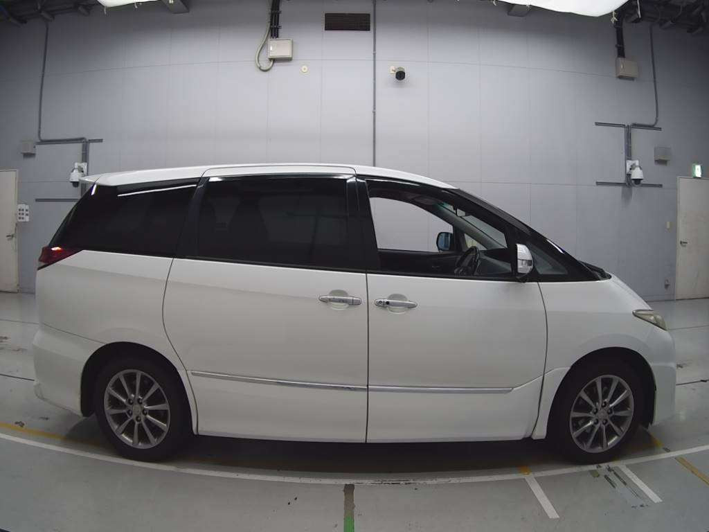 2010 Toyota Estima ACR50W[2]