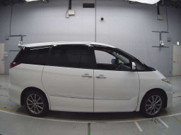 2010 Toyota Estima