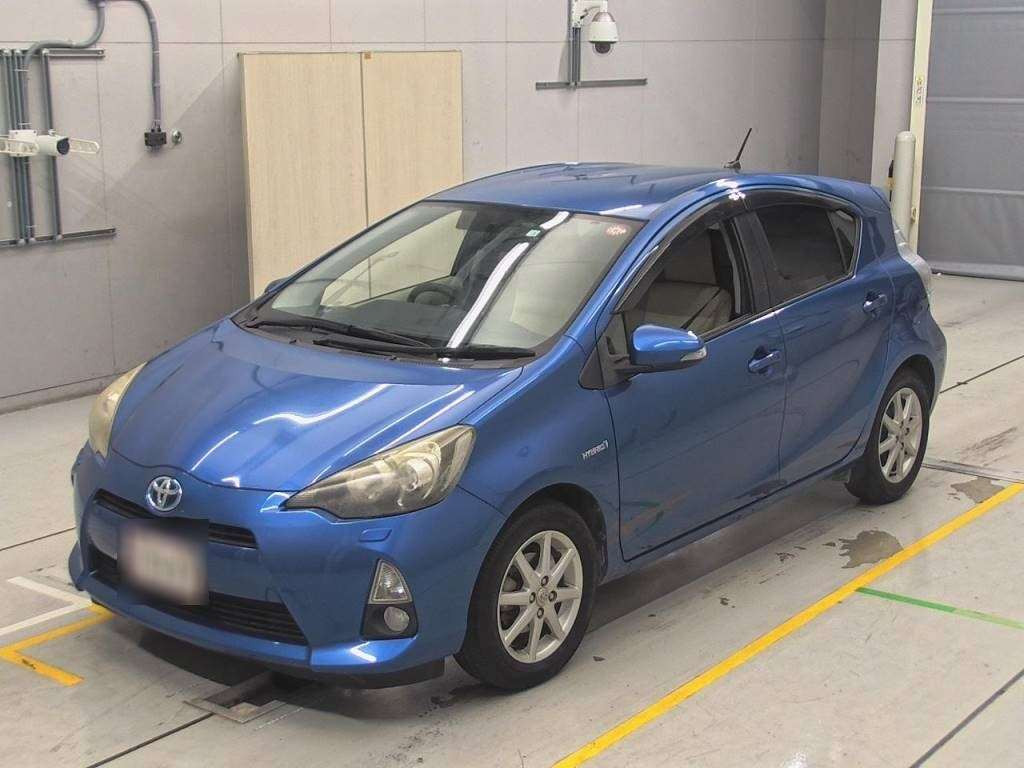 2012 Toyota Aqua NHP10[0]