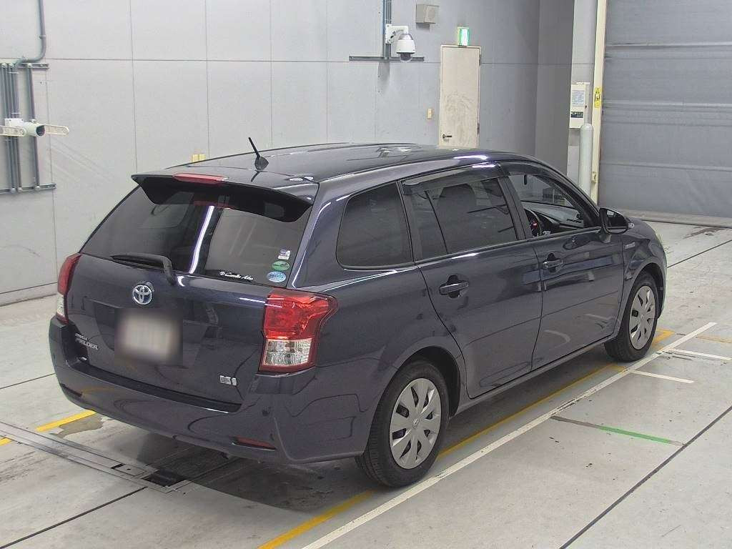 2014 Toyota Corolla Fielder NKE165G[1]