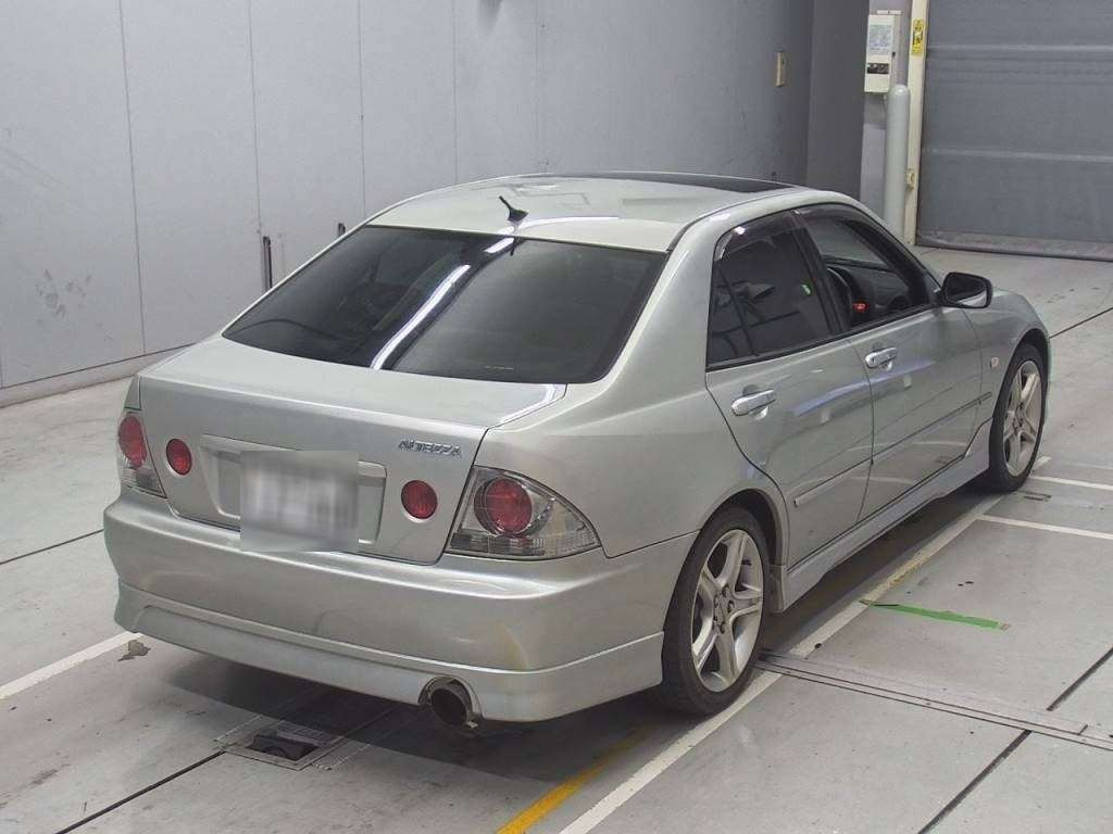 2003 Toyota Altezza SXE10[1]