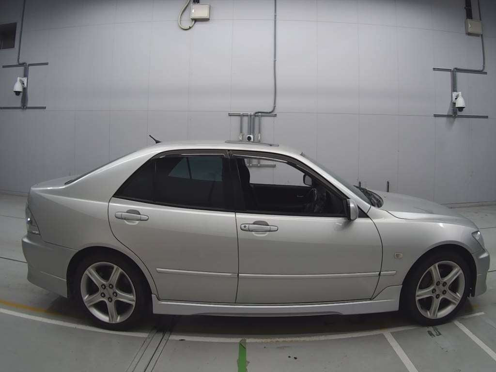 2003 Toyota Altezza SXE10[2]