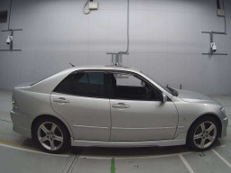 2003 Toyota Altezza