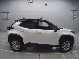 2021 Toyota YARIS CROSS