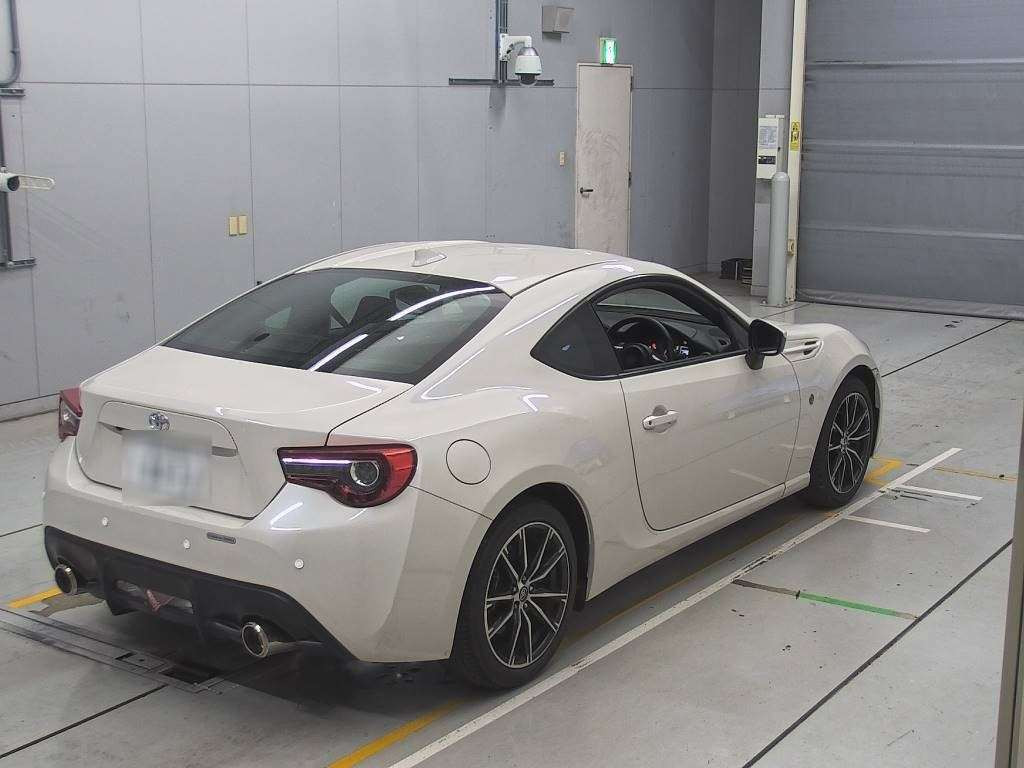 2016 Toyota 86 ZN6[1]