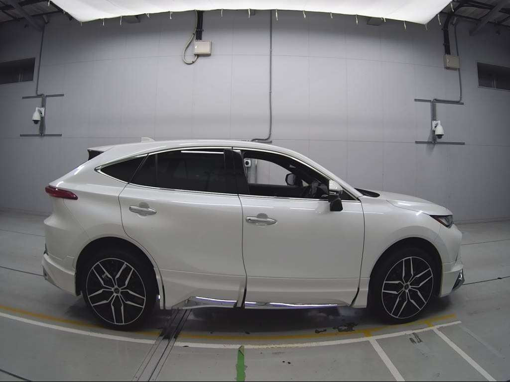 2022 Toyota Harrier MXUA80[2]