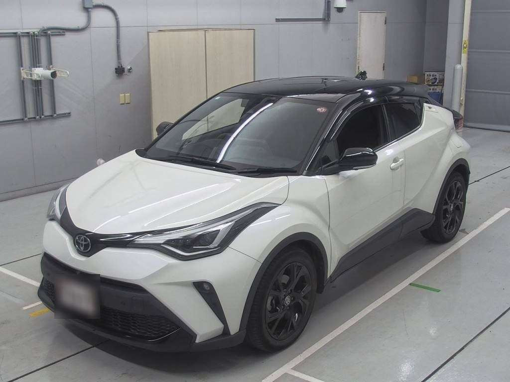 2020 Toyota C-HR NGX10[0]