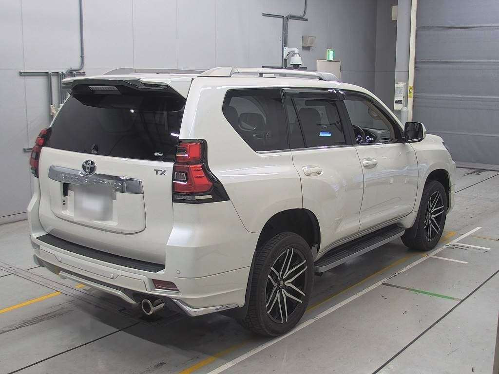 2021 Toyota Land Cruiser Prado TRJ150W[1]