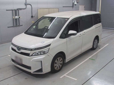 2019 Toyota Voxy