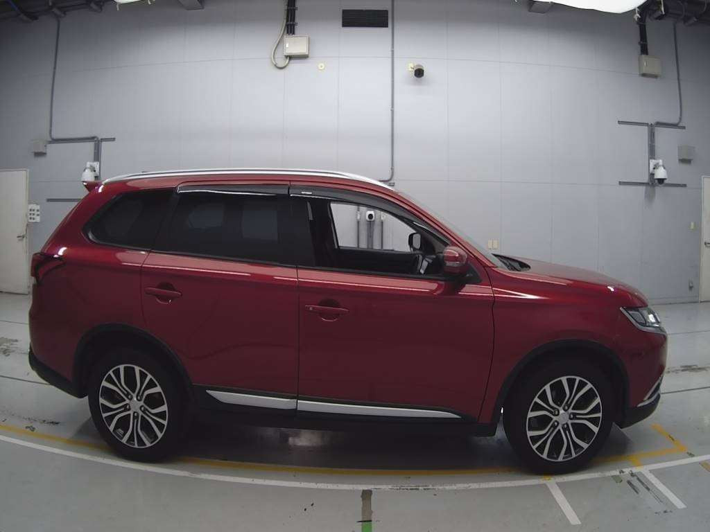 2018 Mitsubishi Outlander GF8W[2]