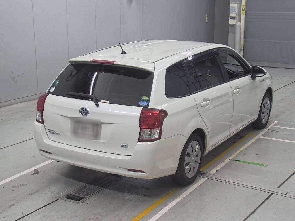 2013 Toyota Corolla Fielder NKE165G[1]