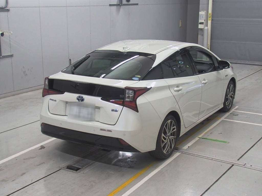 2019 Toyota Prius ZVW51[1]