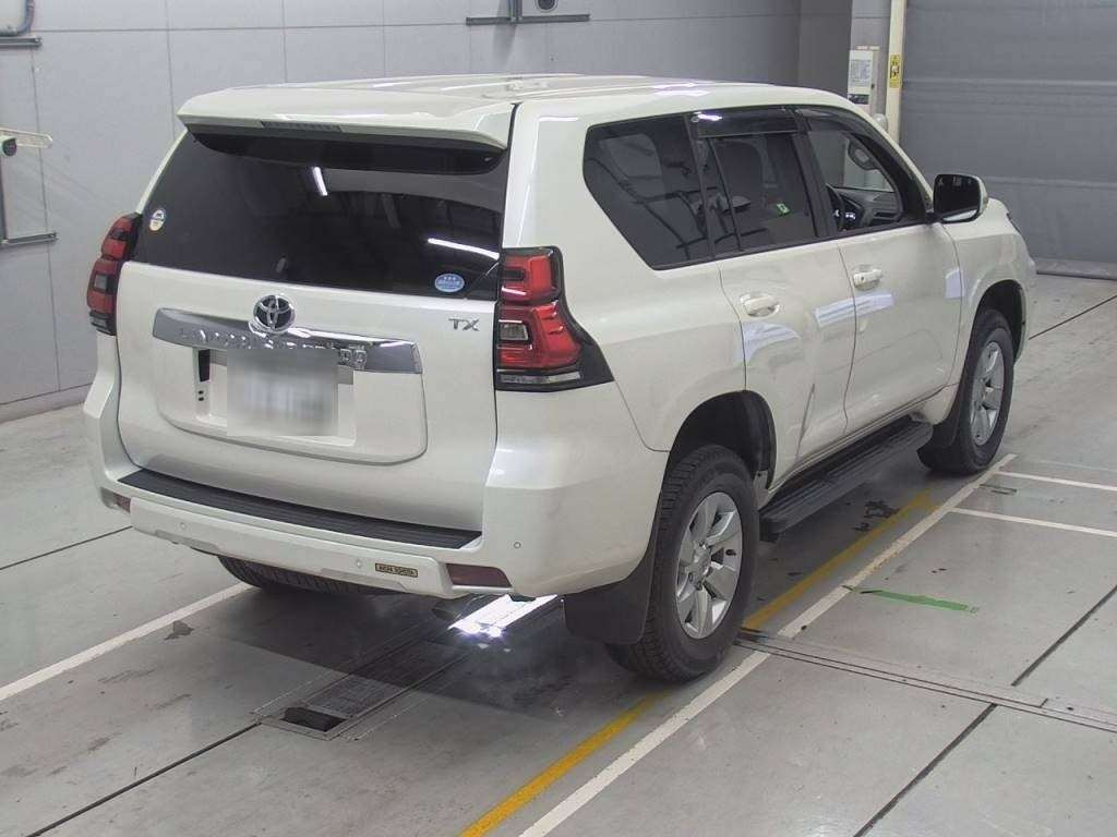 2020 Toyota Land Cruiser Prado TRJ150W[1]