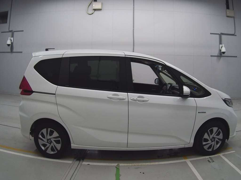 2022 Honda Freed hybrid GB7[2]