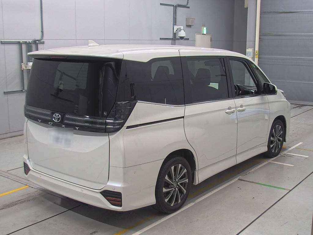 2023 Toyota Voxy MZRA90W[1]