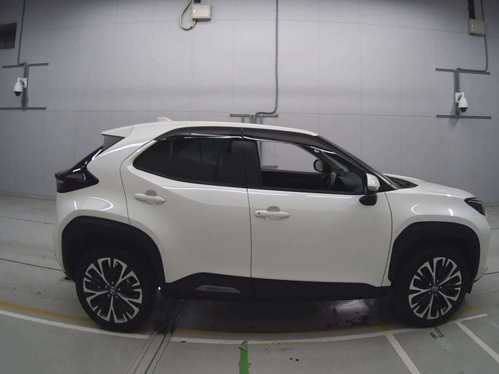 2022 Toyota YARIS CROSS MXPB10[2]