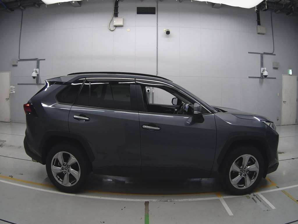 2019 Toyota RAV4 MXAA54[2]